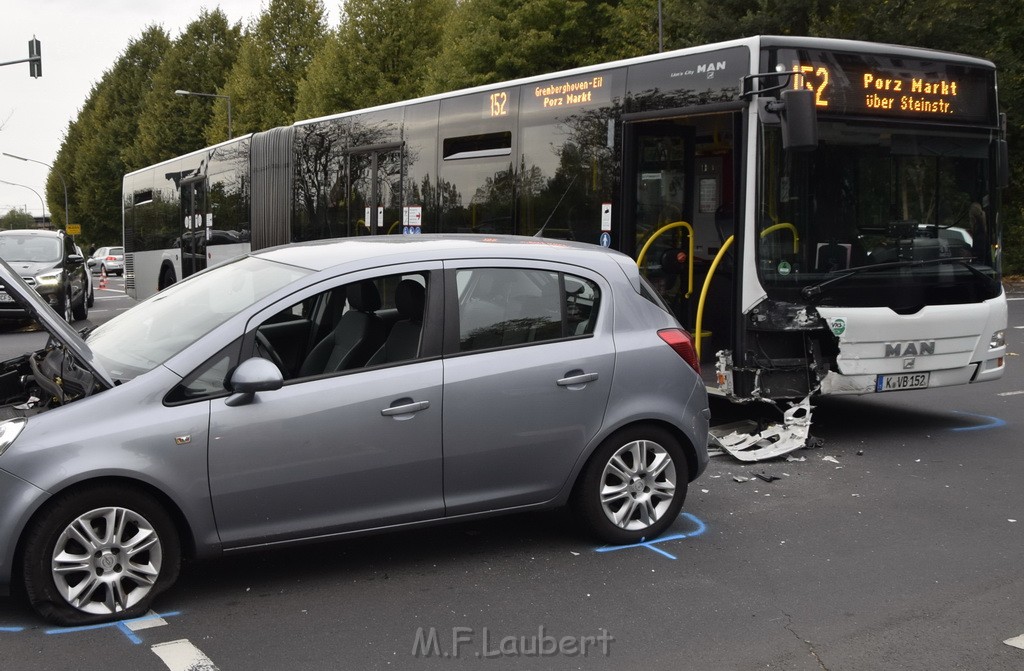 VU Bus Pkw Koeln Porz Gremberghoven Steinstr Konrad Adenauerstr P25.JPG - Miklos Laubert